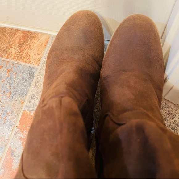👢Wonderful Mia Genuine Distressed Leather Brown Chunky Heel Knee High Boots! - Picture 5 of 13